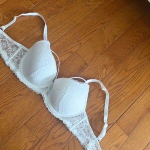 Lace Push-Up Bra in White - Women Intimates